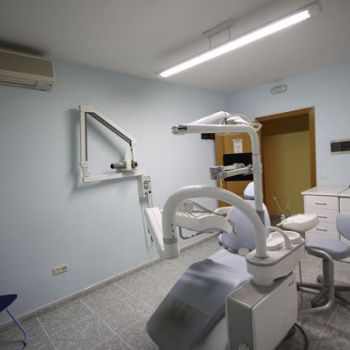 consulta dental Valdepeñas