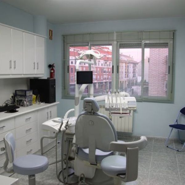 consulta dental en Valdepeñas