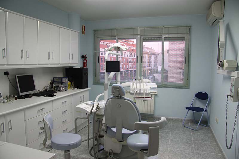 clínica odontología en Valdepeñas